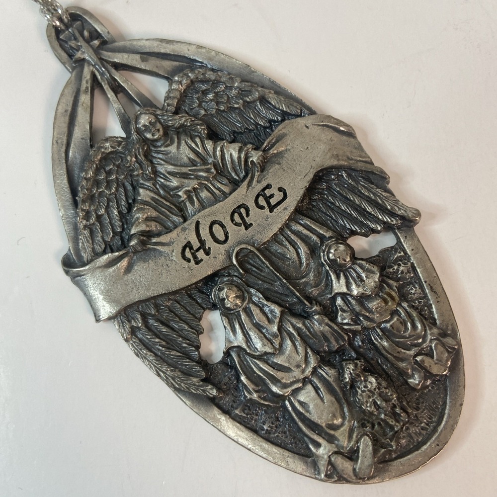 Vtg 1994 House of Lloyd Christmas Around the World Angel of Hope Pewter Ornament